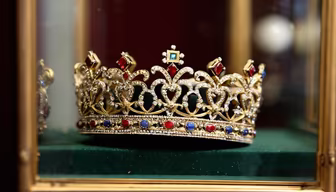 Royal Heirlooms Royal Heirlooms