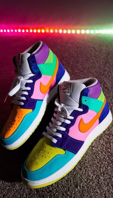 Vibrant Kicks