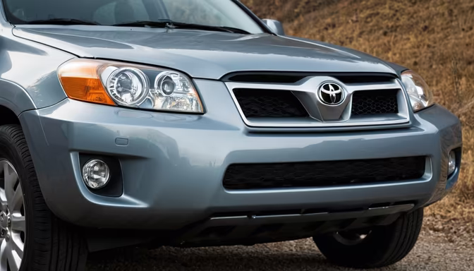 Toyota RAV4 Front View