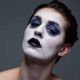 Dramatic Makeup