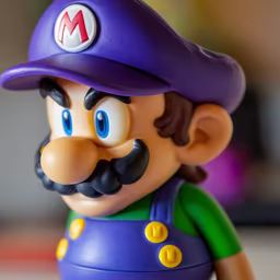 Waluigi Figurine Waluigi Figurine