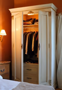 Elegant Wardrobe Elegant Wardrobe