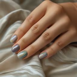 Iridescent Nails