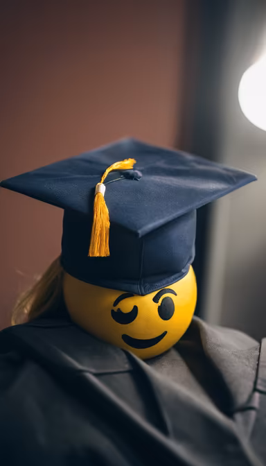 Graduation Emoji