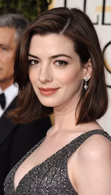 Anne Hathaway's Elegance Anne Hathaway's Elegance