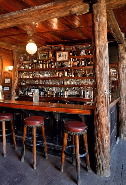 Cozy Bar