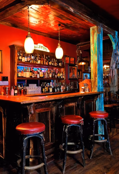 Cozy Bar